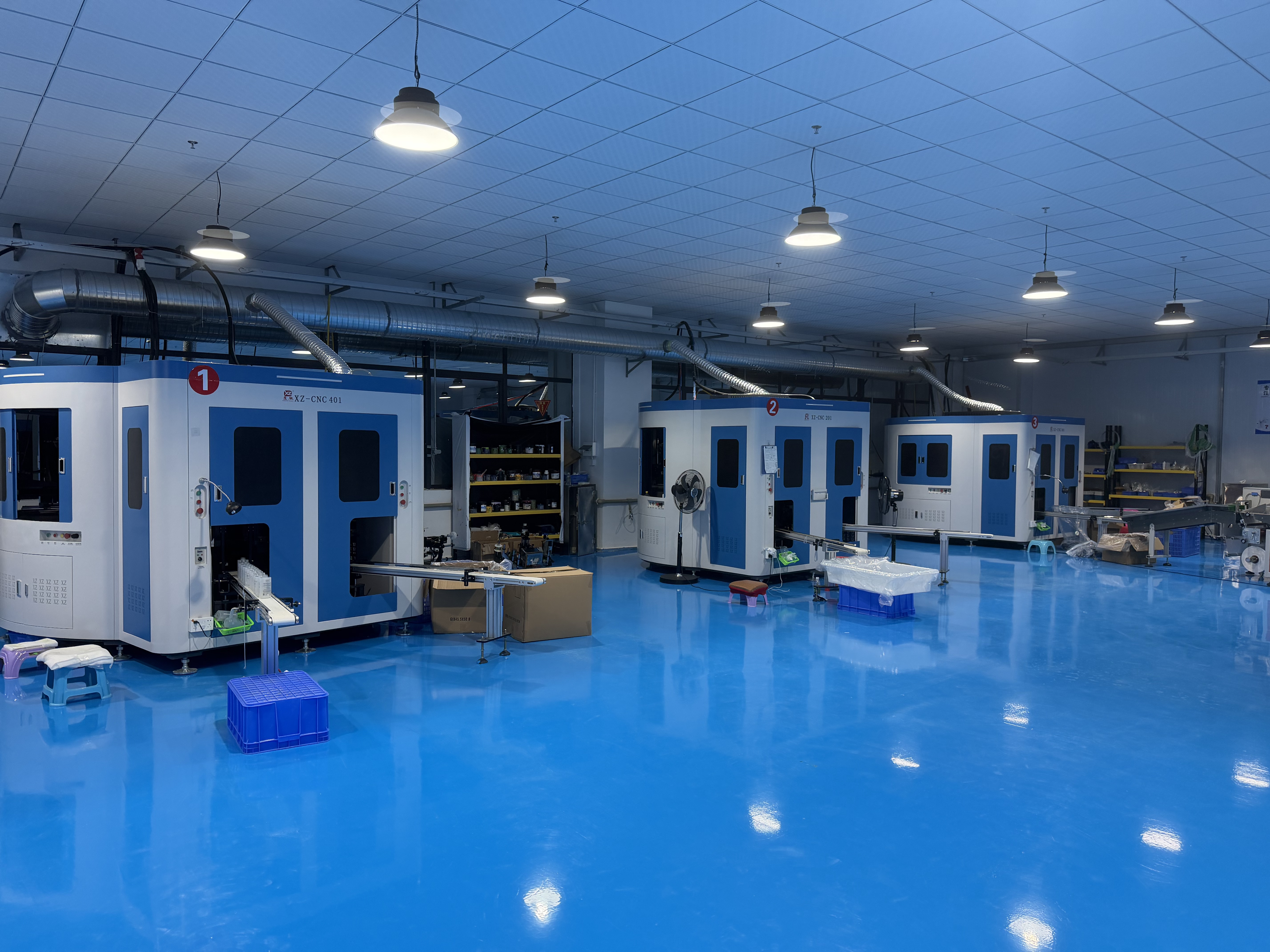 Multi-station container printing equipment for glass decoration